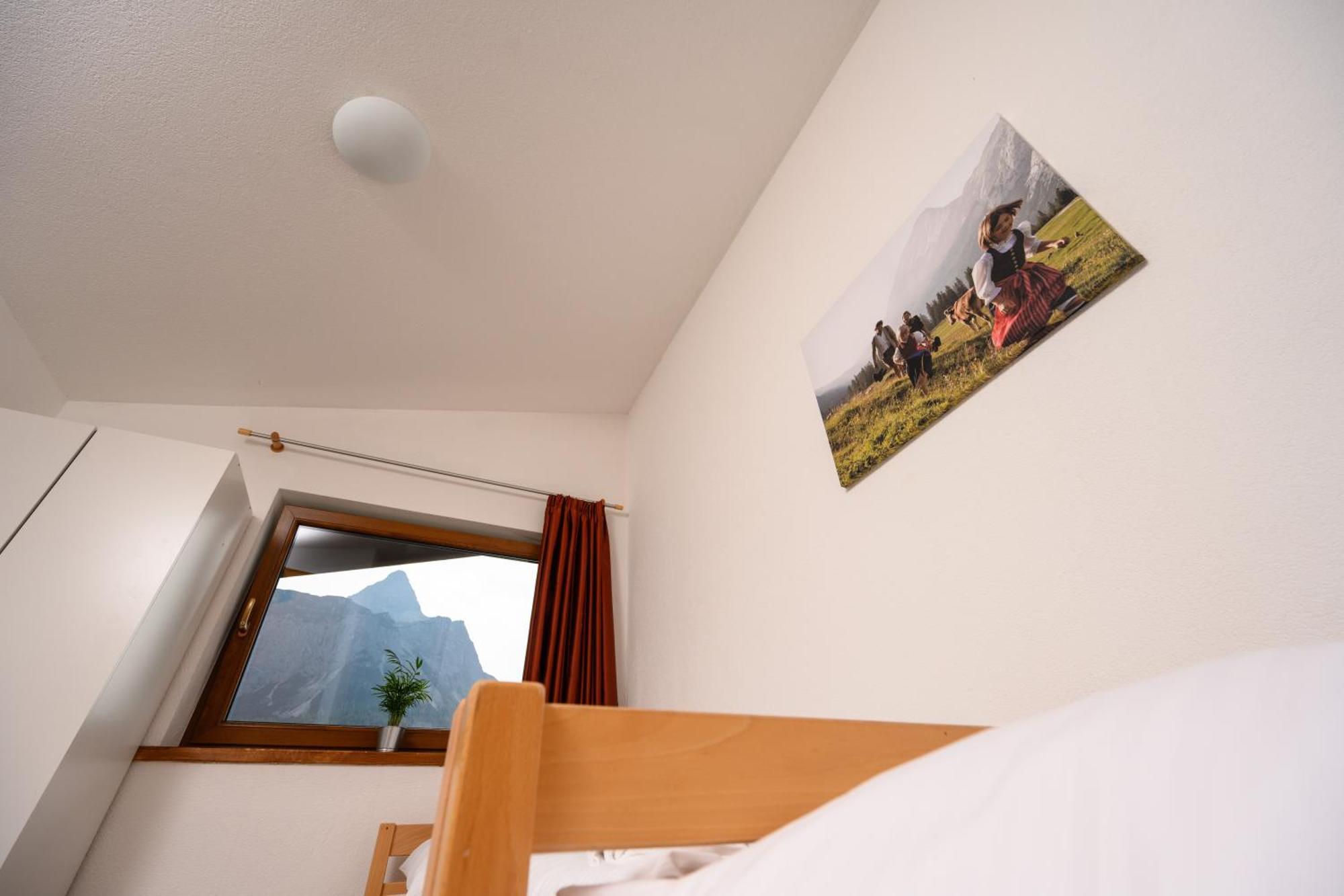 Sonnenburg Hotel Ehrwald Room photo